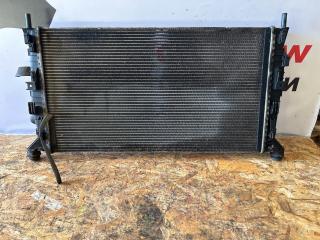 радиатор (основной) Ford Focus 3 поколение CB8 2011, 2.0 л., TDCi, UFDB, дизель, робот, moondust silver (metallic), хетчбэк 5 дв., передний привод, правый руль, 3M5H-8005-TL