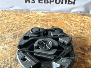 Органайзер Ford Focus 3 поколение CB4 2013, 1.6 л., PNDA, бензин, 5МКПП, хетчбэк 5 дв., BM51-17000CB