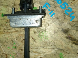 ограничитель открывания двери Ford Focus 2 поколение CB4 2007, 1641573