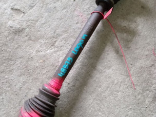 полуось передняя левая (приводной вал, ШРУС) Renault Logan 1 поколение 2009