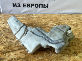 бачок омывателя Ford Focus 2 поколение CB4 2008, 1.6 л., i, SHDA, бензин, 5МКПП, moondust silver, хетчбэк 5 дв., передний привод, правый руль, 4M51-13K163