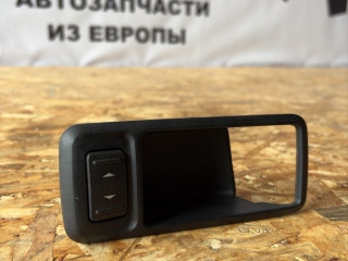 кнопка стеклоподъемника двери Ford Focus 2 поколение [рестайлинг] CB4 2009, 1.6 л., SHDA, бензин, МКПП, серо голубой металик, хетчбэк 5 дв., передний привод, правый руль