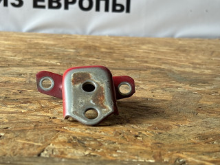 петля двери Mazda 3 1 поколение [рестайлинг] BK 2008, 2.0 л., LF17, бензин, 6МКПП, седан, E539