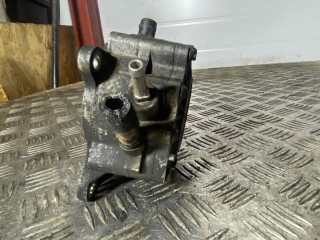 насос вакуумный Volkswagen Touran 1 поколение 2004, 2.0 л., BKD, дизель, МКПП, передний привод, 03G145209