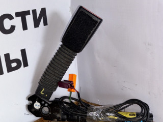 замок ремня безопасности Ford Focus 2 поколение [рестайлинг] CB4 2009, 1.6 л., i, SHDA, бензин, АКПП, голубой металик, хетчбэк 5 дв., передний привод, правый руль, 4M51-A61209-CC