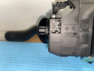 переключатель подрулевой (стрекоза) Volkswagen Touareg 1 поколение [рестайлинг] 2009, 3.0 л., CASC, дизель, АКПП, полный привод, 8E0953541D, 8E0953541E, 7L6953549F, 05114206, 7L6953507AK, 01404233