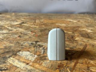 заглушка личинки замка Ford Focus 3 поколение CB8 2012, 1.6 л., i-VTEC, IQDB, бензин, 5МКПП, frozen white, хетчбэк 5 дв., передний привод, правый руль, 1727824