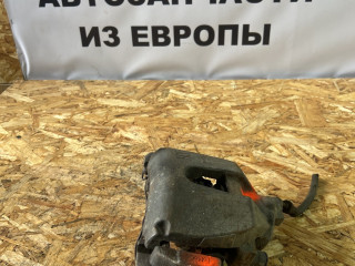 суппорт передний правый Ford Focus 3 поколение CB8 2012, 1.6 л., i-VTEC, IQDB, бензин, 5МКПП, white(белый), седан, передний привод