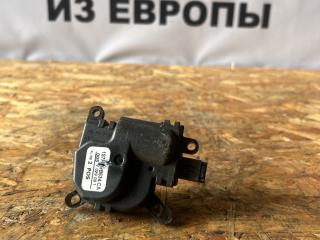 моторчик заслонки печки Ford Focus 2 поколение [рестайлинг] CB4 2009, 1.6 л., SHDA, бензин, МКПП, серо голубой металик, хетчбэк 5 дв., передний привод, правый руль