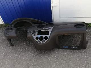 панель передняя салона (торпедо) Ford Focus 1 поколение [рестайлинг] DAW 2004, 1.8 л., бензин