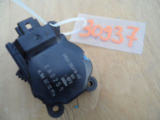 моторчик заслонки печки Ford Focus 3 поколение CB8 2011, 3M5H19E616AB