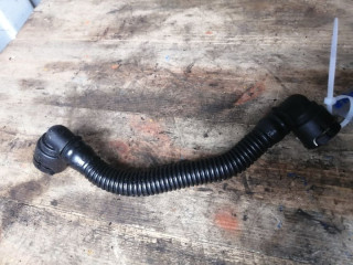 трубка вентиляции картерных газов Opel Astra H/Family [рестайлинг] L69 2010, 1.6 л., i-VTEC, Z 16 XER, бензин, робот, седан, передний привод, 55556495