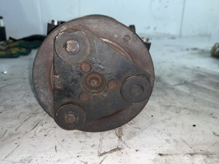 компрессор кондиционера Ford Focus 3 поколение 2014, 1.6 л., SHDC, бензин, МКПП, передний привод, BV6N-19D629-AC, BV6N-19D629-AD, 3M5H-19D629-PJ, 1333040, 1432750, 1678411, 1779739, 1809656, 1856883, 3M5H19D629PC, 3M5H19D629PE, 3M5H19D629PF, 3M5H19D629PG, 3M5H19D629PH