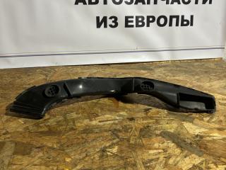 воздуховод (дефлектор) радиатора Ford Focus 2 поколение [рестайлинг] CB4 2009, 1.6 л., i, SHDA, бензин, АКПП, голубой металик, хетчбэк 5 дв., передний привод, правый руль, 7M51-9E635-AD