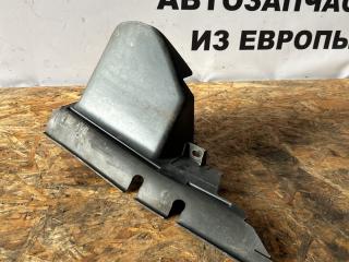 воздуховод (дефлектор) радиатора Ford Focus 2 поколение [рестайлинг] CB4 2009, 1.8 л., i, QQDB, бензин, МКПП, moondust silver (metallic), хетчбэк 5 дв., передний привод, правый руль