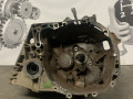 КПП механическая (МКПП) Renault Logan 1 поколение [рестайлинг] 2012, 1.6 л., бензин, 5МКПП, передний привод - фото №2