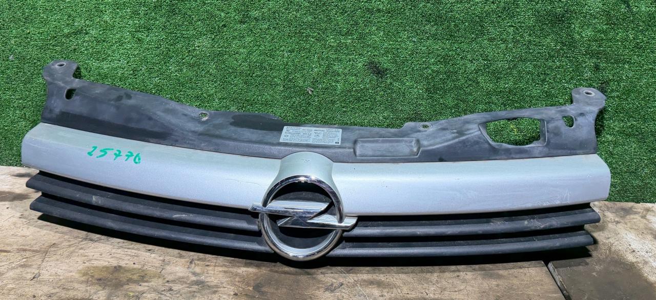 решетка радиатора Opel Astra H 2005, 1.6 л., бензин, МКПП, 13154225