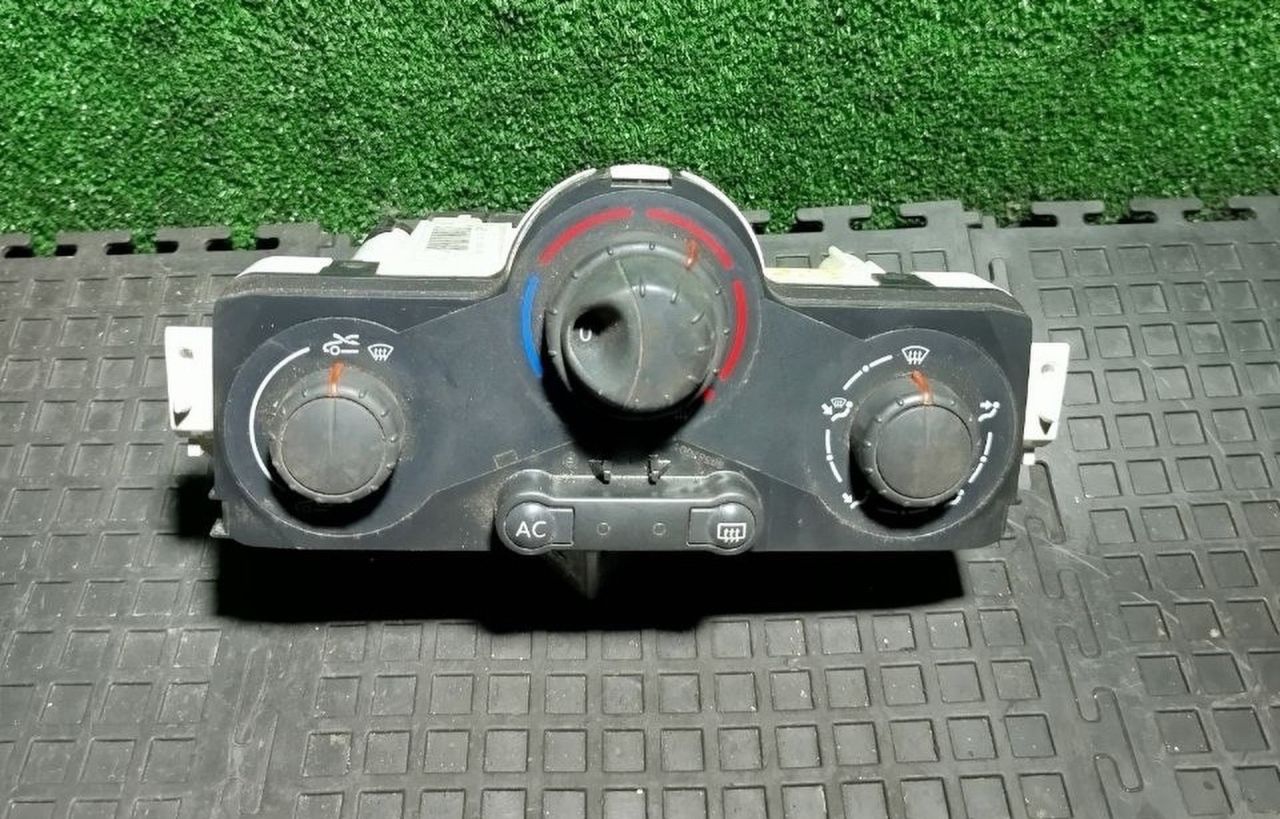 блок управления печки / климат-контроля Renault Scenic 2 поколение [рестайлинг] 2007, 89580001