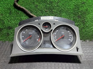 щиток приборов (приборная панель) Opel Astra H 2006, 13216682