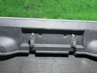 накладка внутренняя на заднюю панель кузова Skoda Superb 2 поколение 2010, 3T5863459C
