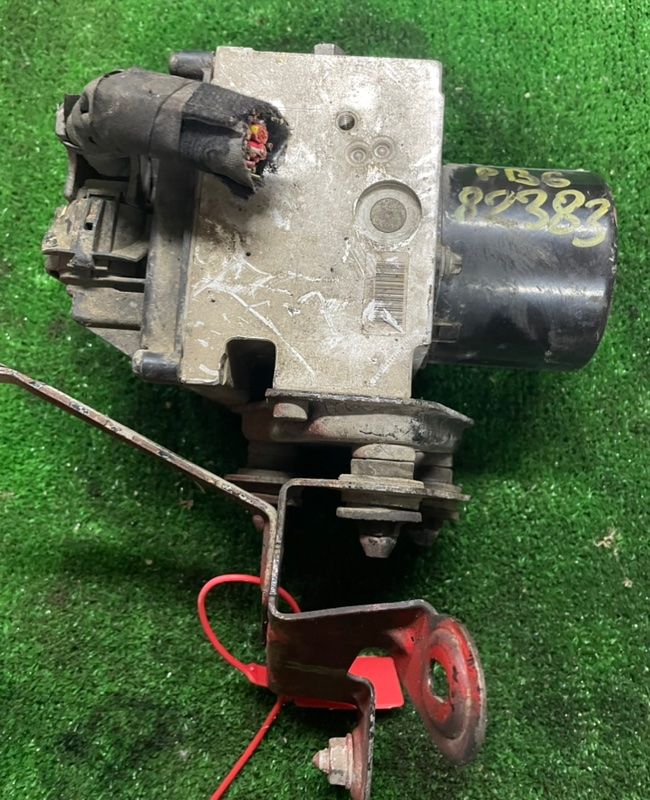 блок ABS Volkswagen Passat B6 2005, 3C0614095P - фото №1
