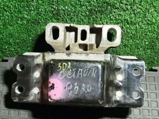подушка крепления двигателя Skoda Octavia 2 поколение (A5) [рестайлинг] 2010, 1K0199555