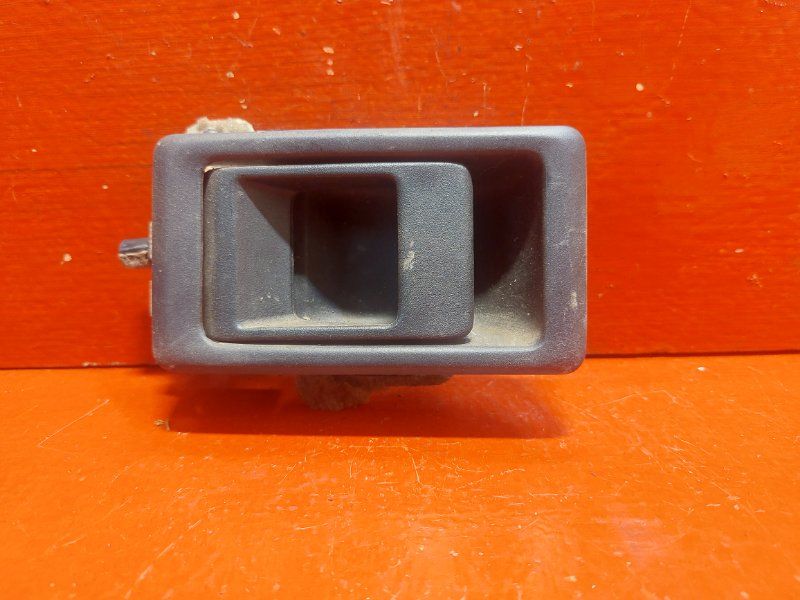 ручка внутренняя Land Rover Freelander 1 поколение 2002, 2.0 л., 20T2N, дизель, FVC000140PMA - фото №1