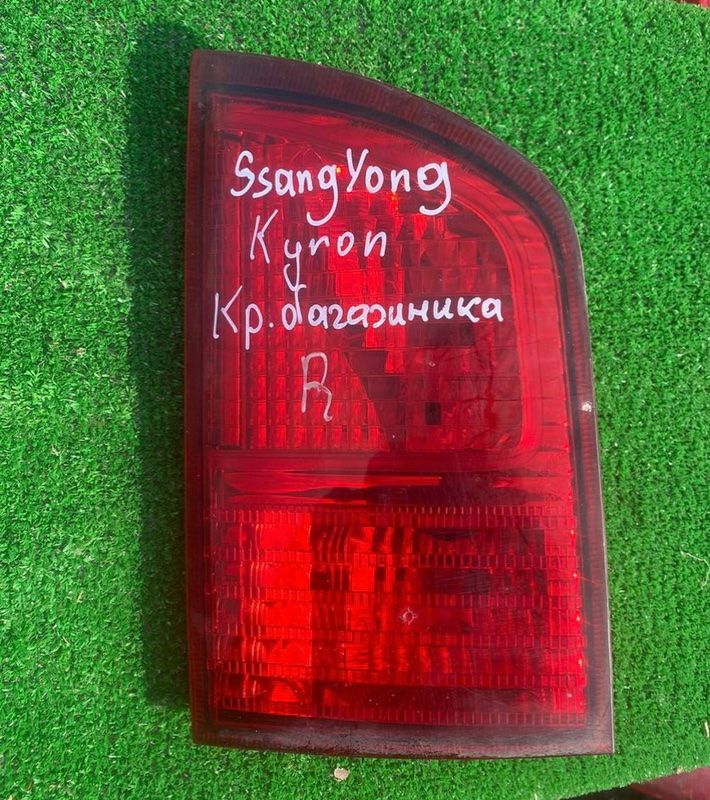 фонарь крышки багажника правый SsangYong Kyron 1 поколение 2005 - фото №1