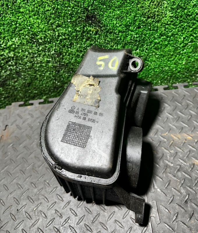корпус воздушного фильтра Mercedes-Benz E-Класс W211/S211 2004, A2710900804 - фото №1