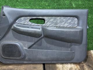 обшивка двери передняя правая Mitsubishi L200 3 поколение 2003