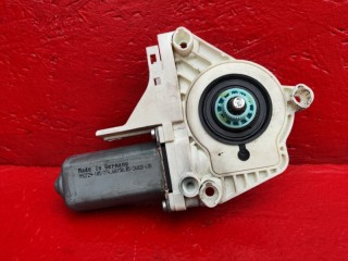 моторчик стеклоподъемника передний левый Volkswagen Passat B6 2007, 1K0959702P