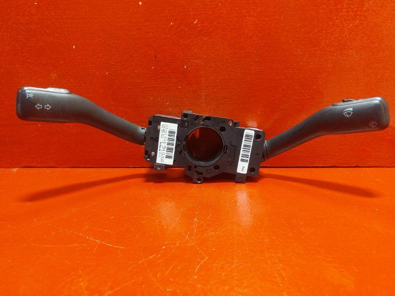 переключатель подрулевой (стрекоза) Volkswagen Beetle 2 поколение 2001, 1.6 л., AYD, бензин, 1C2953513 - фото №1