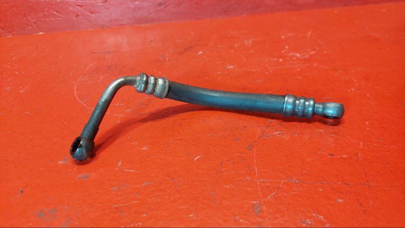 Трубка подачи масла в турбину Land Rover Freelander 1 поколение 2002, 2.0 л., 20T2N, дизель, 27310600 - фото №1