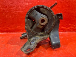 Опора (подушка) двигателя Hyundai Tucson 1 поколение 2006, 2.0 л., D4EA, дизель, 218322E500