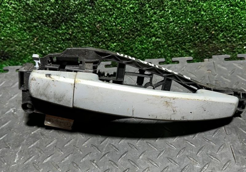 ручка наружная Opel Zafira 2 поколение (B) 2006 - фото №1