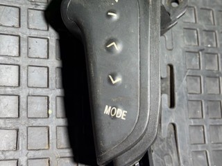 кнопки управления на руле Toyota Avensis 2 поколение (T250) 2005, 75B070