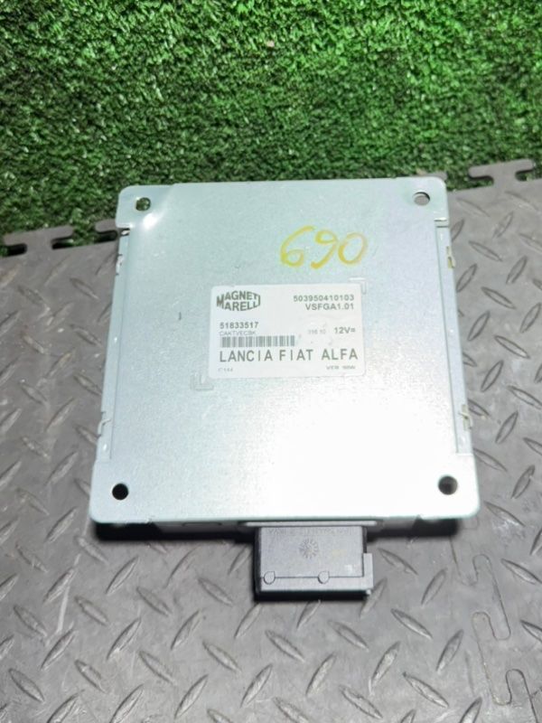 блок комфорта Alfa Romeo 2010, 2.0 л., 51833517 - фото №1