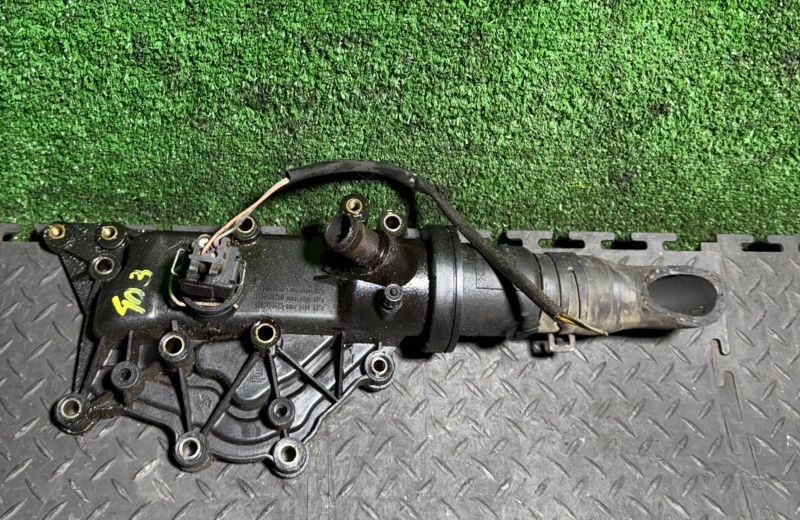 корпус термостата Renault Megane 2 поколение 2005, 1.6 л., 8200023915 - фото №1
