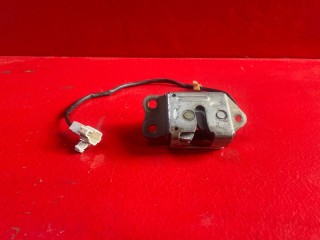замок багажника Toyota Yaris P1 2001, 693500D030