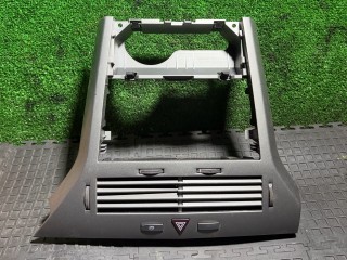 Декоративная накладка центральной консоли Opel Astra H 2005, 1.6 л., бензин, МКПП, 13141091