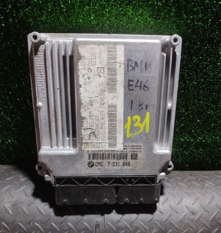 блок управления двигателем BMW 2001, 7531848, DME7531848 - фото №1