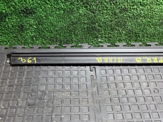 Уплотнитель стекла Skoda Superb 2 поколение 2010, 1.8 л., бензин, МКПП, 3T9837479