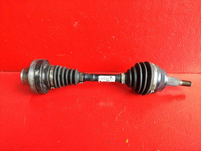 полуось передняя левая (приводной вал, ШРУС) Volkswagen Touareg 1 поколение 2004, 7L6407271D - фото №1