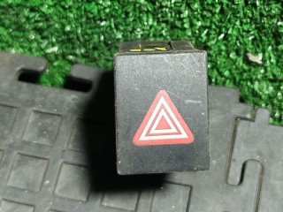 кнопка аварийной сигнализации Volkswagen Polo 4 поколение 2005, 6Q0953235A