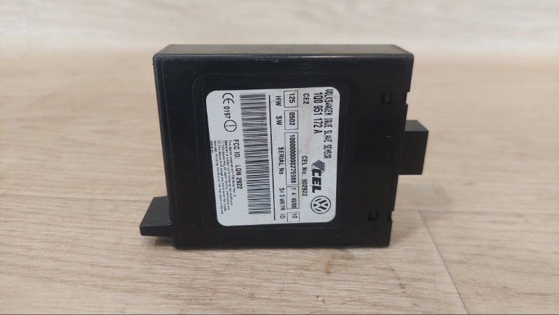 блок управления парктрониками Volkswagen Eos 1 поколение 2007, 2.0 л., CBAB, дизель, 1Q0951172A - фото №1