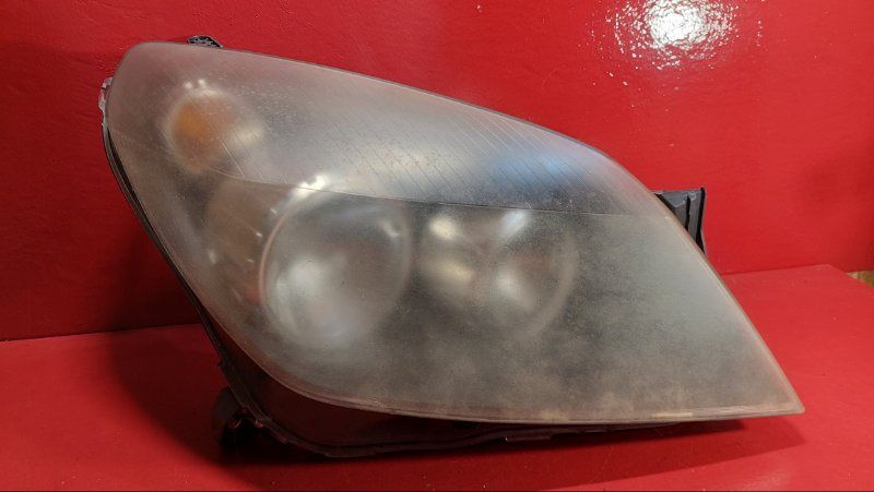 фара правая Opel Astra H 2004, 1.4 л., Z 14 XEP, бензин, 1LG27037004 - фото №1