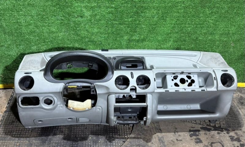 панель передняя салона (торпедо) Renault Kangoo 1 поколение 2003, 7700307633 - фото №1