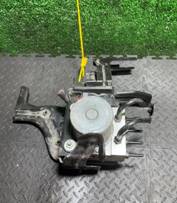 блок ABS Audi A4 B7 2005, 1.9 л., дизель, 0265234336, 8E0614517BF - фото №1