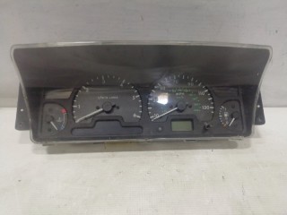 щиток приборов (приборная панель) Land Rover Discovery 2 поколение 2001, YAC114011
