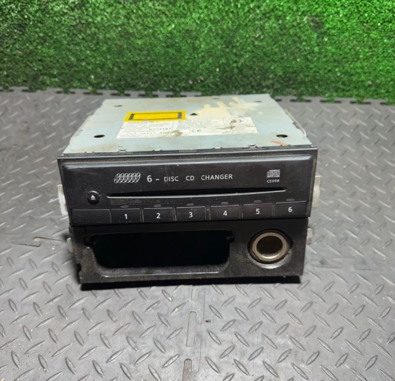 CD-чейнджер Nissan X-Trail T30 2004, 281844M500 - фото №1